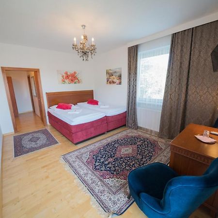 Aurelius Pension Baden bei Wien Zewnętrze zdjęcie