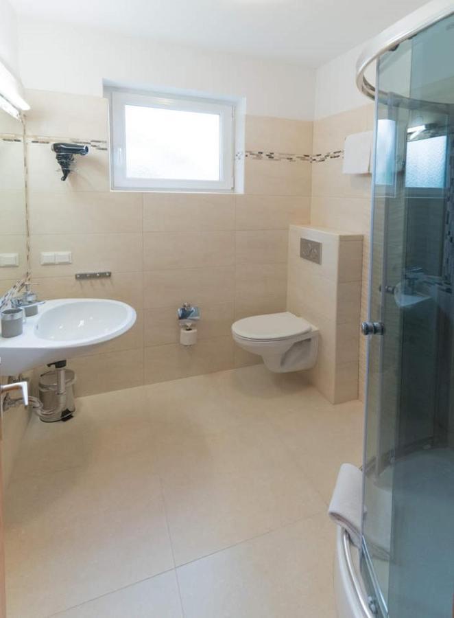 Aurelius Pension Baden bei Wien Zewnętrze zdjęcie