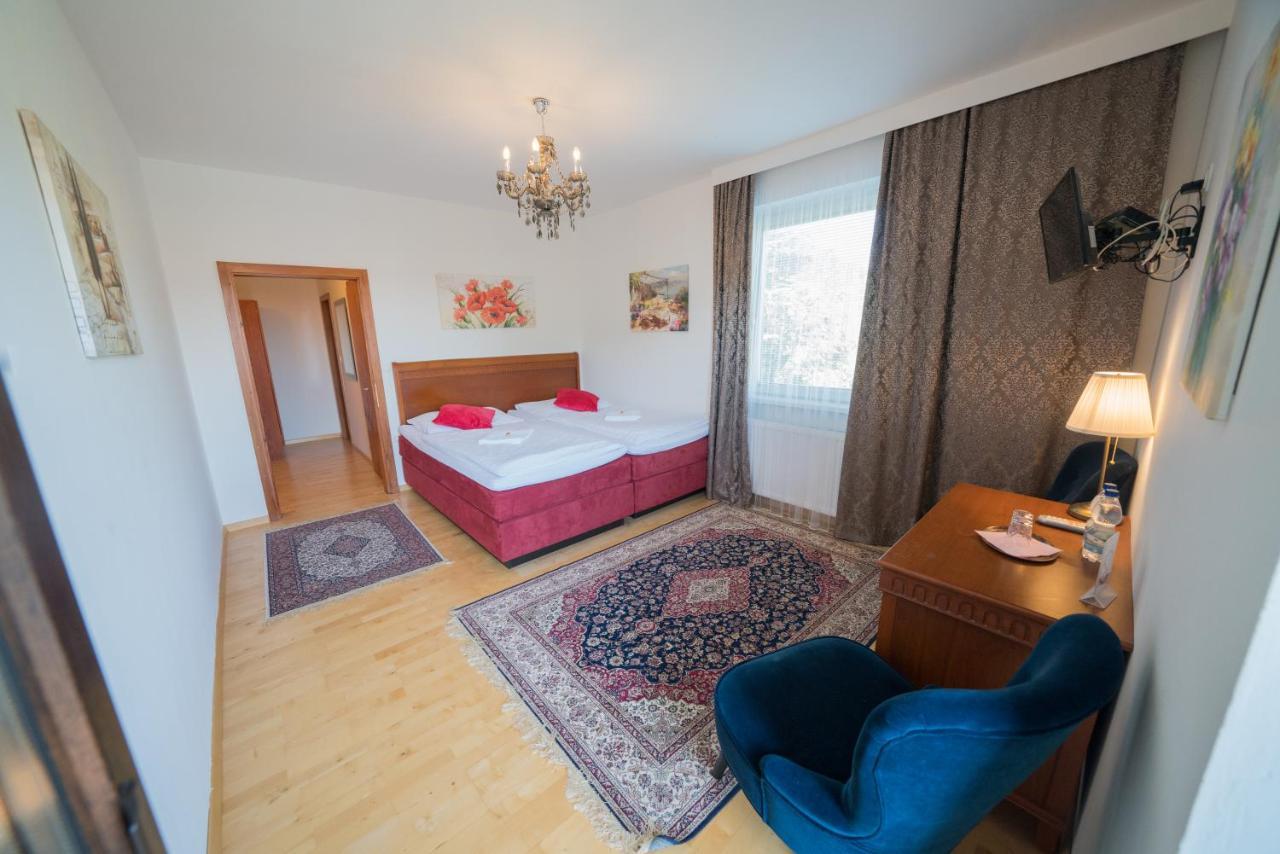 Aurelius Pension Baden bei Wien Zewnętrze zdjęcie